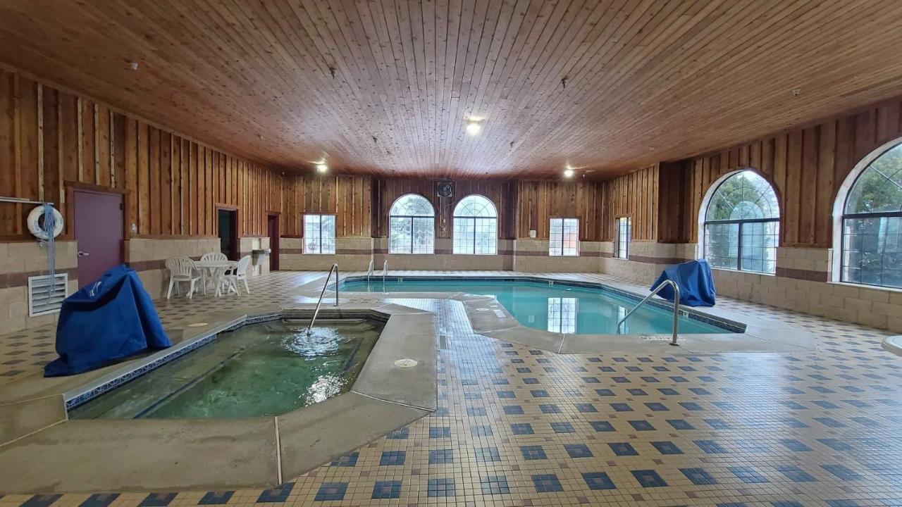 Bay Inn Tawas City Zewnętrze zdjęcie