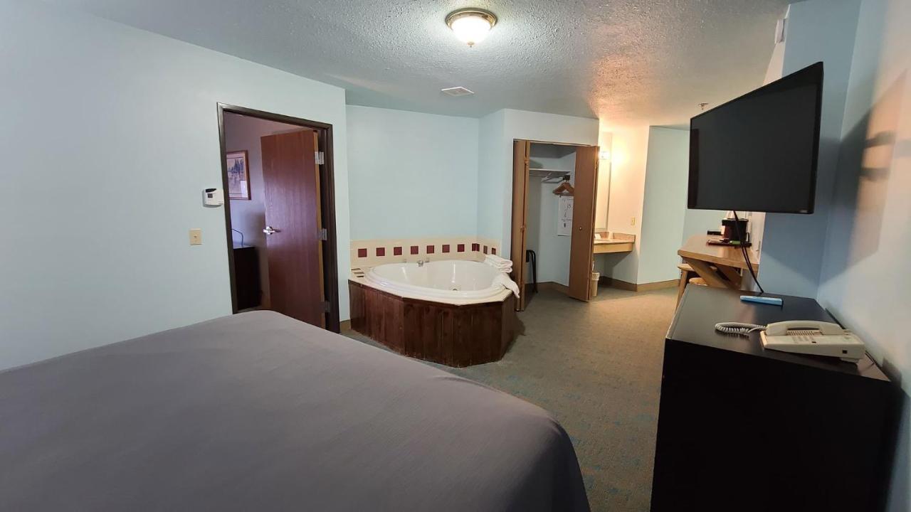 Bay Inn Tawas City Zewnętrze zdjęcie