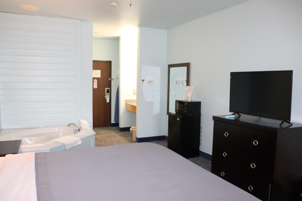Bay Inn Tawas City Zewnętrze zdjęcie